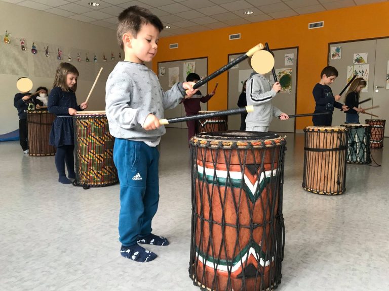 Initiation à la DOUM DOUM DANSE à l&rsquo;AILAN pour les enfants de l&rsquo;accueil de loisirs